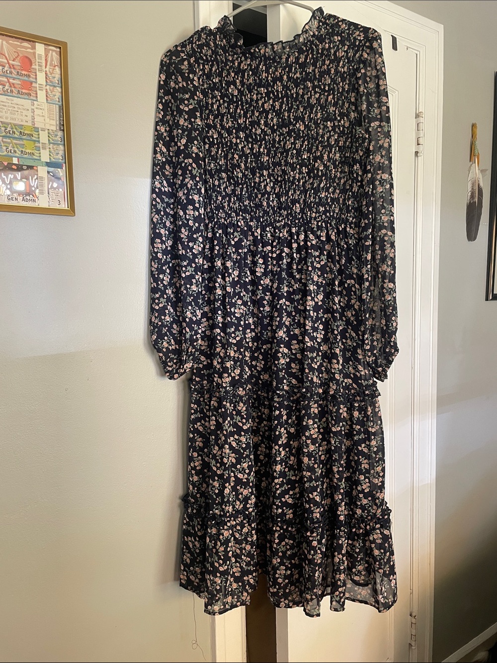 Women's Black Floral Long Sleeve Smocked Midi Dress
